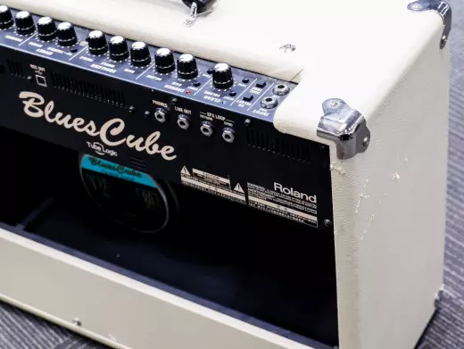 Roland - Blues Cube Artist - 80W Guitar Amplifier 2